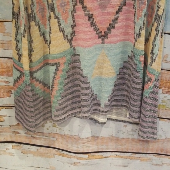 NWOT NEVER WORN Enti Glamour Southwest Tank Top L! - Picture 4 of 5